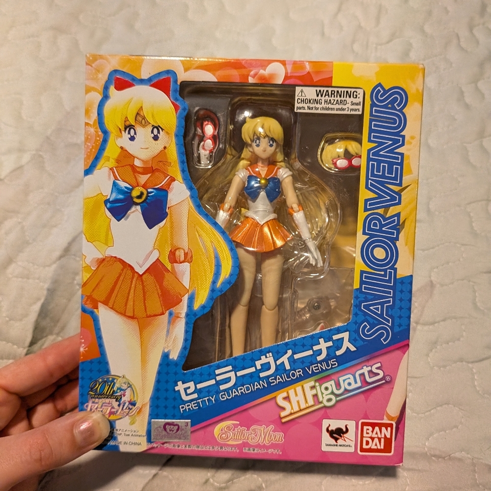 BanDai Sailor Venus Figure